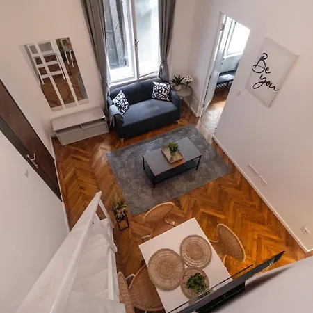 아파트 Vintage 2 Bedroom Apartment, Kai
