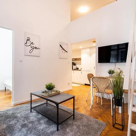 아파트 Vintage 2 Bedroom Apartment, Kai 부다페스트