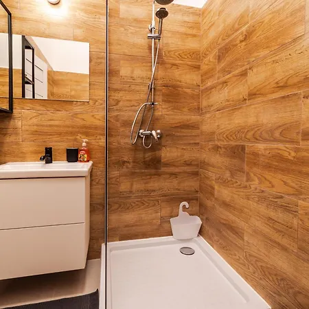 Vintage 2 Bedroom Apartment, Kai 아파트 *