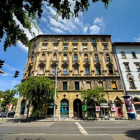 Vintage 2 Bedroom Apartment, Kai * 부다페스트